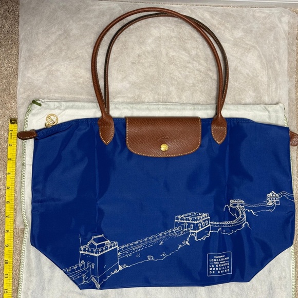 LONGCHAMP Limited Edition Great Wall of China Blue Tote Bag - Picture 9 of 11